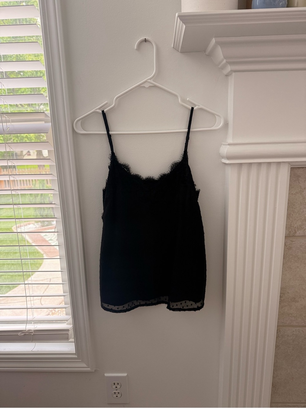 Abercrombie & Fitch Lace Cami Tank
Black Women's Size Small